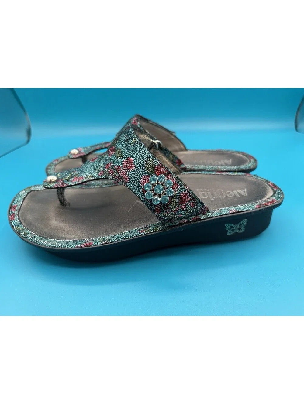 Alegria Carina Blue Floral Print Sandals Leather Embossed Buckle Accent 10 GUC